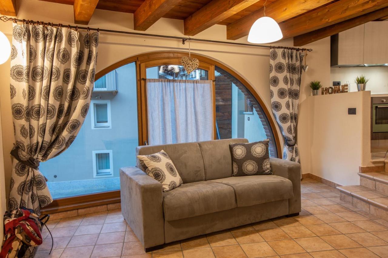 L'Atelier Du Temps - Les Greniers Appartements Aosta Exterior photo